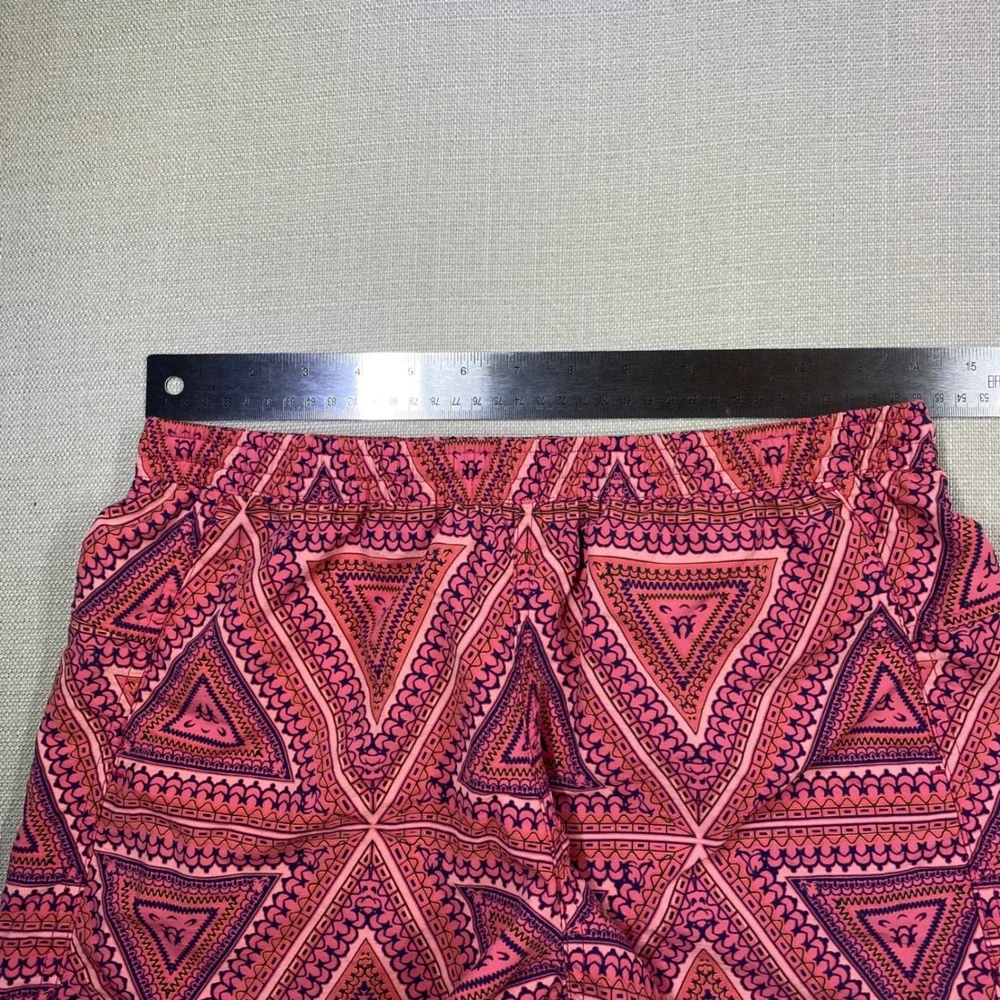 Patagonia Womens Baggies Shorts Pink Orange Geometric Triangle Print Size Small